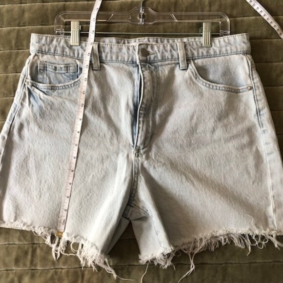 Distressed Denim Shorts - Picture 1 of 6
